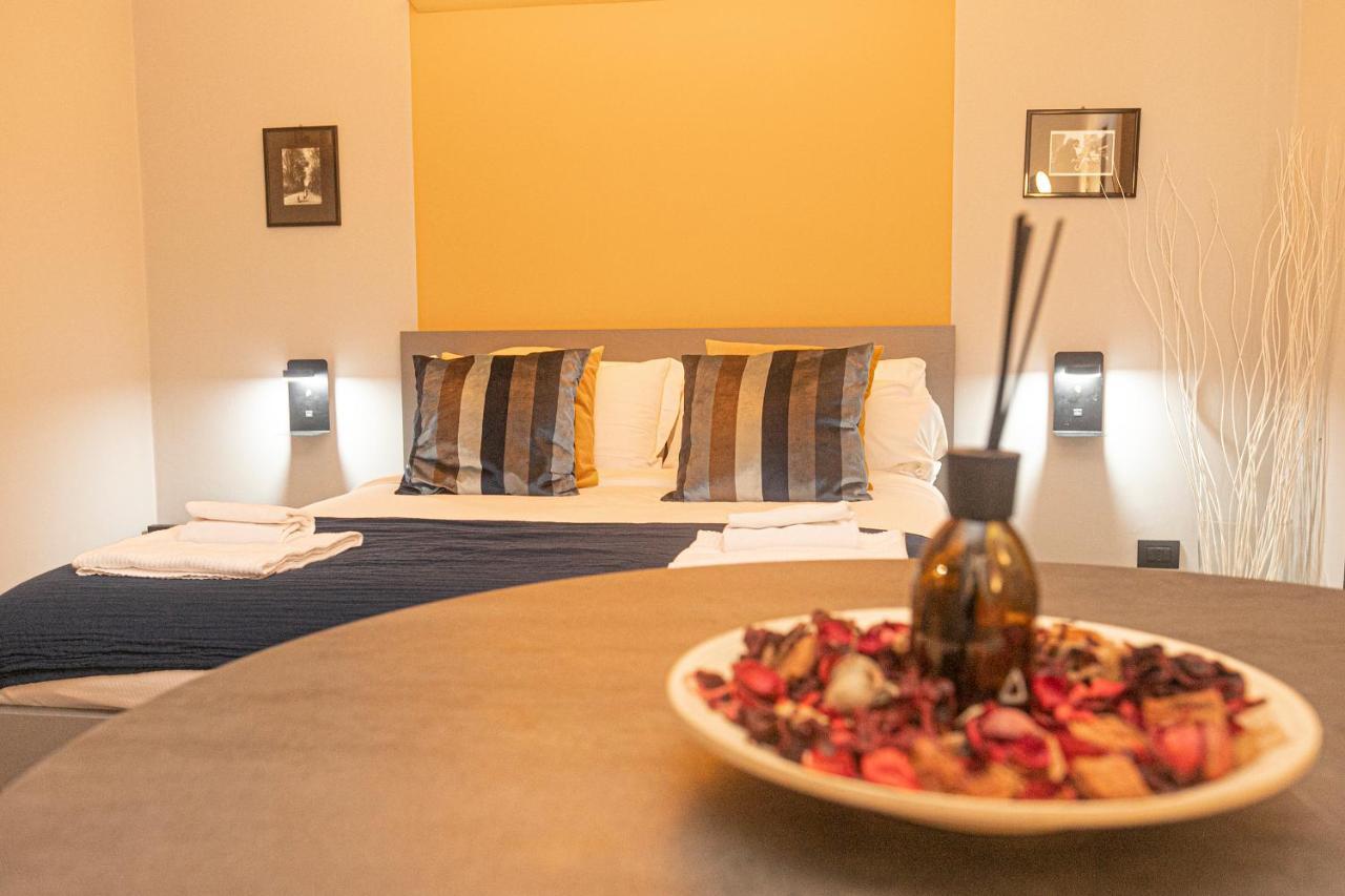 Giano Host - I Teatri Apartman Genova Kültér fotó